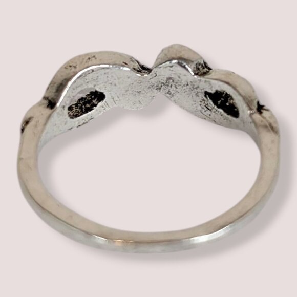 (3/$20) Dainty Dot & Swirl Cut Out Ring - Picture 4 of 5